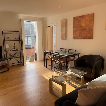 Central, Modern And Peaceful, Lovely Cathedral Views, Two-Bed Apartment With 40" Smart Tv & Free Onsite Parking Линкольн Экстерьер фото